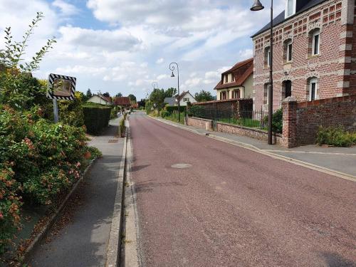 AMÉNAGEMENT DE TRAVERSE D'AGGLOMÉRATION QUIÈVRECOURT (76)