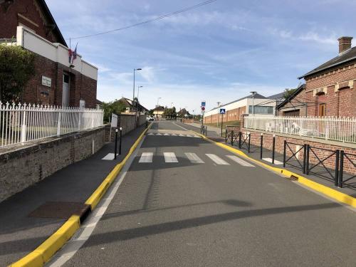 CHEMIN DE LA MESSE À FERRIÈRES EN BRAY (76)